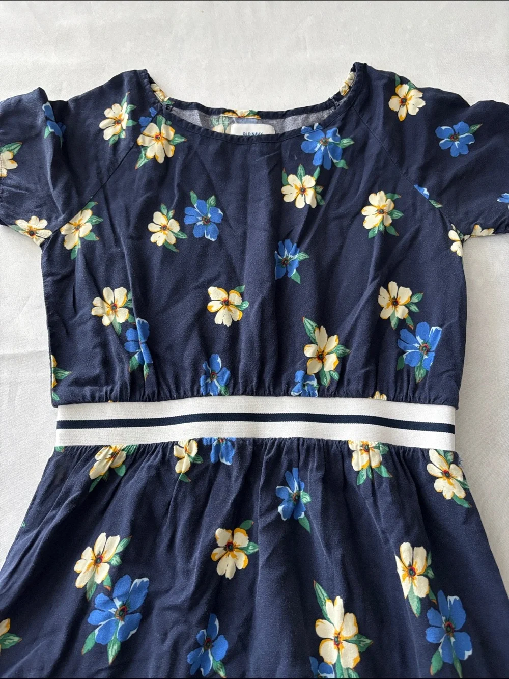 Old Navy Navy Floral Dress with Blue and Cream Flowers kids size L (10/12)